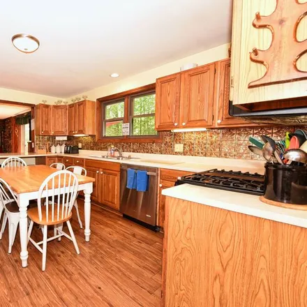 Image 2 - Conway, NH, 03860 - House for rent