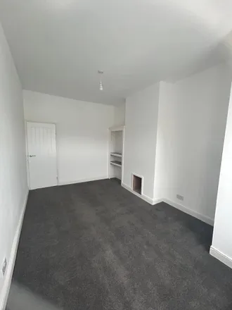 Image 2 - Courtybella Terrace, Newport, NP20 2GN, United Kingdom - Apartment for rent