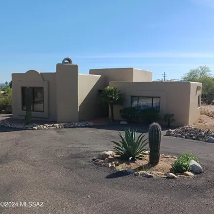 Buy this 3 bed house on 7019 N Edgewood Pl in Tucson, Arizona