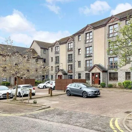 Rent this 3 bed apartment on City Hospital in Roslin Place, Aberdeen City