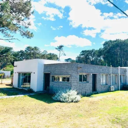 Buy this 5 bed house on Leopoldina Rosa in 20001 La Barra, Uruguay