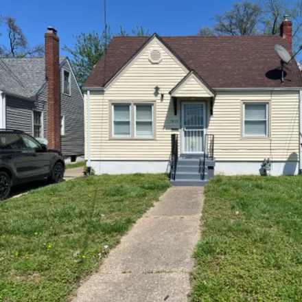 Rent this 3 bed house on 1415 Arcade Ave