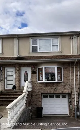 Buy this 3 bed house on 74 Lorraine Avenue in New York, NY 10312