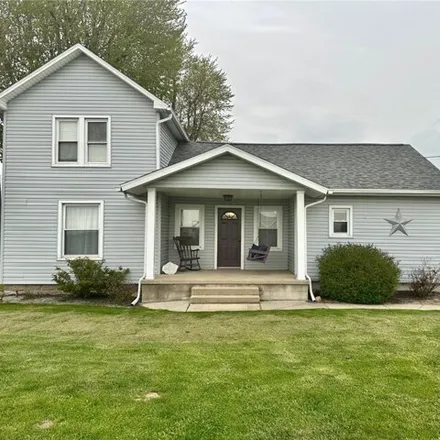 Buy this 3 bed house on 15377 County Road 16 3 in Fayette, Ohio