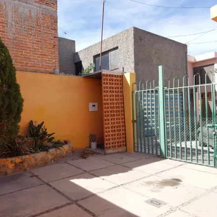 Image 1 - Privada San José Iturbide, Colonia Las Águilas 2a. Sección, 78260 San Luis Potosí City, SLP, Mexico - House for sale