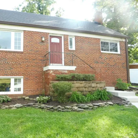 Image 1 - 1901 Forest Dale Drive, Hillandale, Montgomery County, MD 20903, USA - House for rent