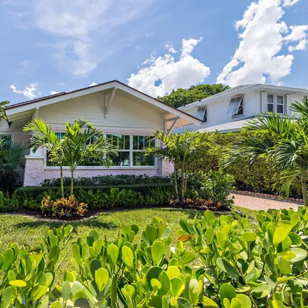 Image 1 - 324 Edgewood Drive, West Palm Beach, FL 33405, USA - House for sale
