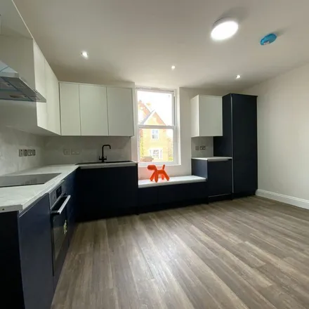 Rent this 2 bed apartment on Stuart Road in High Wycombe, HP13 6AG