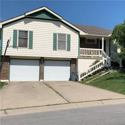 Buy this 3 bed house on 890 Southwest Brentwood Street in Blue Springs, MO 64015