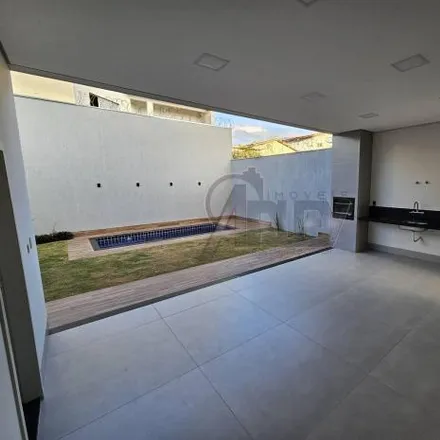 Buy this studio house on Rua Engenheiro Nilson Crispim da Costa in Morada da Serra, Montes Claros - MG