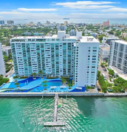 Rent this studio condo on Mirador Apartments South Tower in 1000 West Avenue, Miami Beach