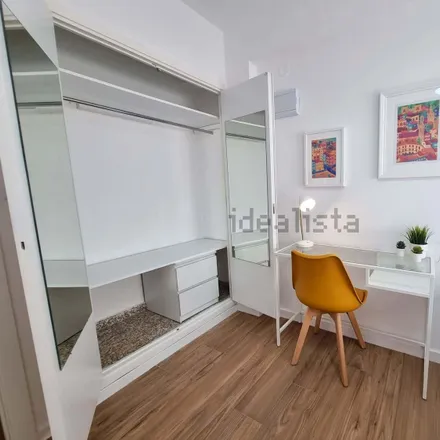 Image 6 - Carrer de Francesc Cubells, 40, 46011 Valencia, Spain - Room for rent