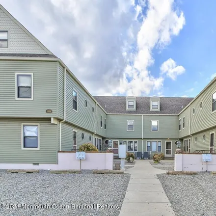 Rent this 4 bed condo on Union Church of Lavallette in 25 Grand Central Avenue, Lavallette