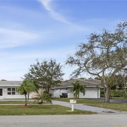 Buy this 4 bed house on 3401 North Park Road in Hollywood, FL 33021