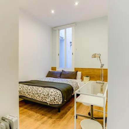 Rent this 12 bed room on Centro de Turismo de Sol in Puerta del Sol, 28013 Madrid