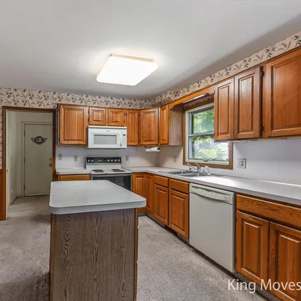 Image 8 - 2581 Ashville Drive Northeast, Grand Rapids Charter Township, MI 49525, USA - House for sale