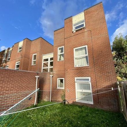 Rent this 1 bed apartment on Windmill Primary School in Beaconsfield, Dawley