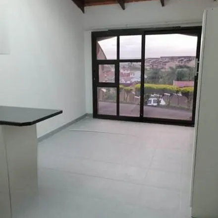 Image 3 - Matheran Road, Avoca, Durban North, 4051, South Africa - Apartment for rent