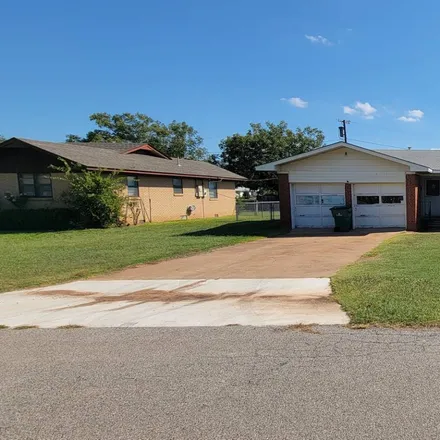 Buy this 2 bed townhouse on 823 Hillcrest Drive in Waurika, Jefferson County