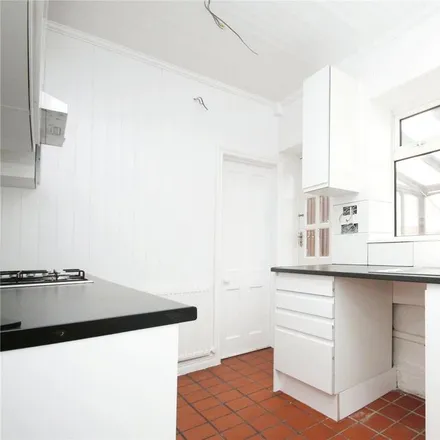 Image 1 - 29-51 (odds) D'Arcy Gardens, London, RM9 6BS, United Kingdom - Townhouse for rent