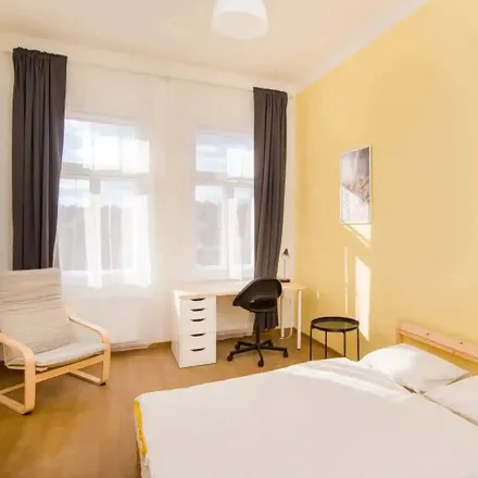 Rent this 5 bed room on Dětský areál Karlov in Ke Karlovu, 121 32 Prague