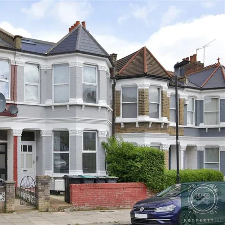Rent this 3 bed apartment on Warham Road in London, N4 1RL