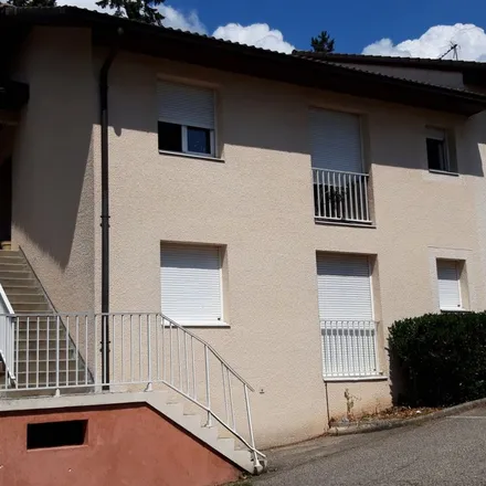 Rent this 2 bed apartment on 25C Rue Castellion in 01100 Oyonnax, France