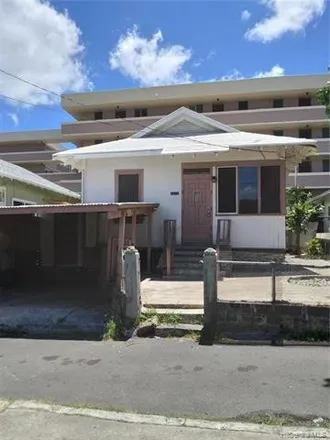 Buy this 2 bed house on 1713 Mutual Lane in Honolulu, HI 96817