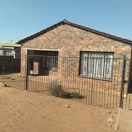 Image 6 - Oupa Moeti Road, Mthambeka, Tembisa, 1618, South Africa - Apartment for rent