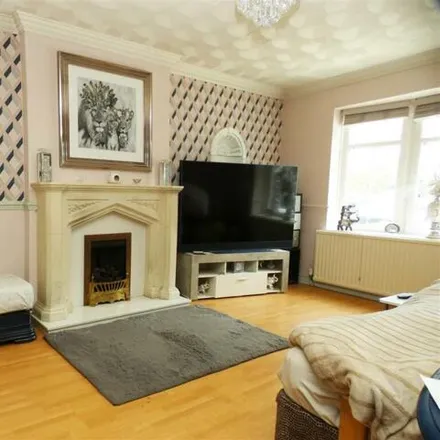 Image 3 - Silverdale Close, Knowsley, L36 5YJ, United Kingdom - House for sale