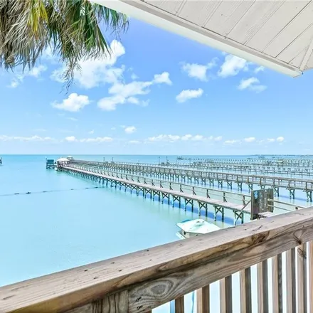 Image 4 - 70 Copano Ridge Road, Rockport, TX 78382, USA - House for sale