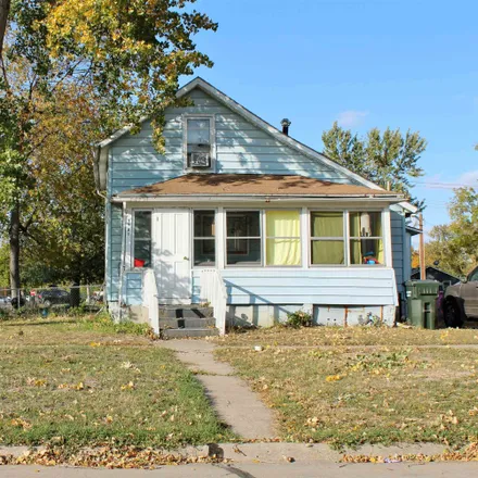 Buy this 3 bed house on 1721 Myrtle Street in Dakota City, NE 68731