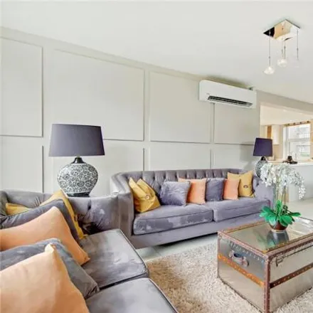 Image 4 - Boydell Court, London, NW8 6NG, United Kingdom - Room for rent