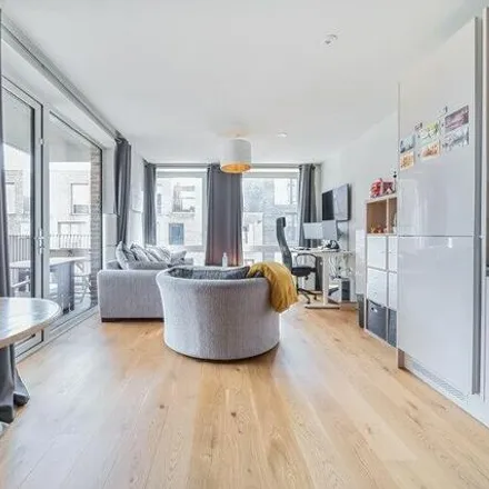 Image 3 - unnamed road, London, TW8 8FS, United Kingdom - Apartment for sale