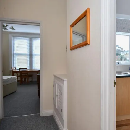 Image 6 - 8, 10 Bradburne Road, Bournemouth, BH2 5SS, United Kingdom - Apartment for rent
