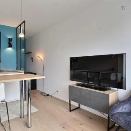 Image 7 - 11 Rue de Lourmel, 75015 Paris, France - Apartment for rent
