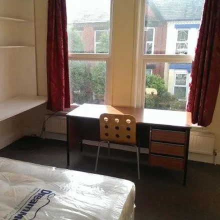 Image 2 - Lidderdale Road, Liverpool, L15 3JG, United Kingdom - Room for rent