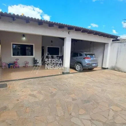Buy this 4 bed house on SHVP - Rua 10 - Chácara 142 in Vicente Pires - Federal District, 72006