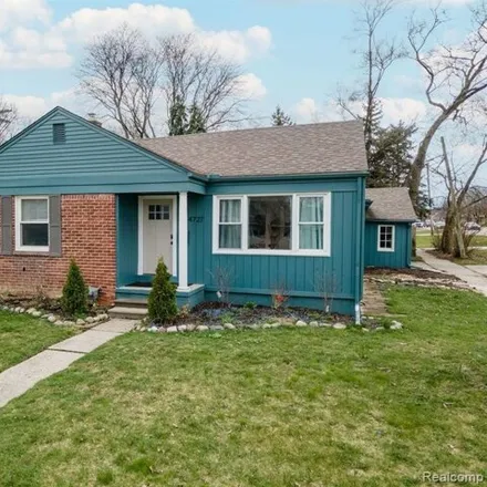 Buy this 3 bed house on 4727 Olivia Avenue in Royal Oak, MI 48073