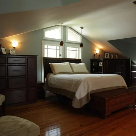 Rent this 5 bed house on Nashville-Davidson