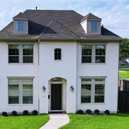 Buy this 5 bed house on 3901 Golf Drive in Houston, TX 77018