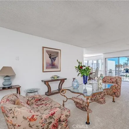 Image 4 - 5376 Fairview Boulevard, Ladera Heights, CA 90056, USA - Condo for sale