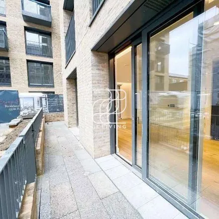 Rent this 1 bed apartment on Royal Mail car park in Gough Street, London