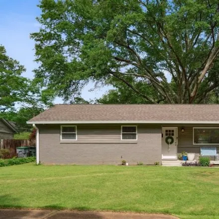 Buy this 3 bed house on 1076 Wilmore Road in Memphis, TN 38117