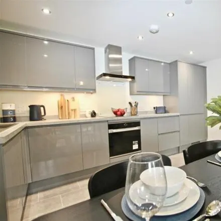 Buy this 2 bed apartment on Church Hill in Leigh on Sea, SS9 2DE