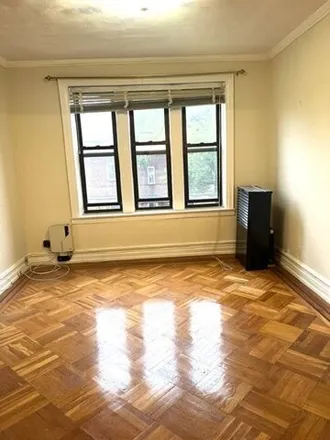 Rent this 3 bed condo on 415 Hawthorne Street in New York, NY 11203