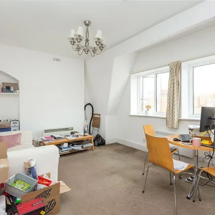 Image 5 - 122 St John's Wood High Street, London, NW8 7SG, United Kingdom - Apartment for rent