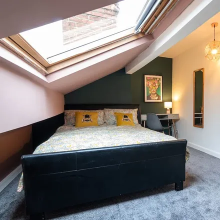 Rent this 2 bed house on Leeds in LS6 1PS, United Kingdom