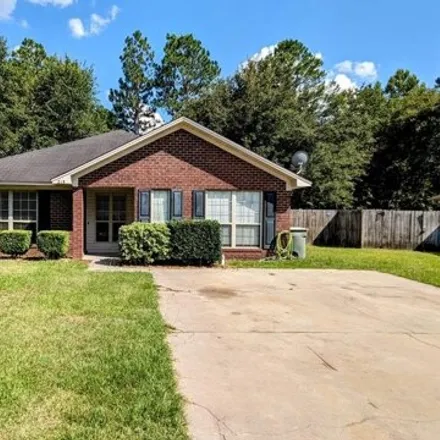 Rent this 4 bed house on 197 Briarwood Circle in Hinesville, GA 31313