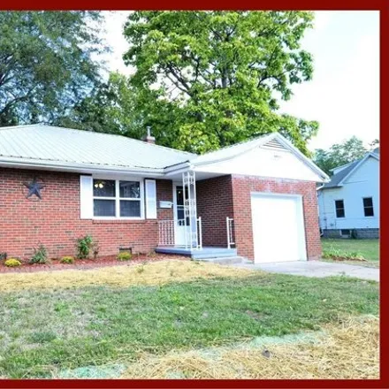 Buy this 2 bed house on 1133 East Harrison Street in Kirksville, MO 63501